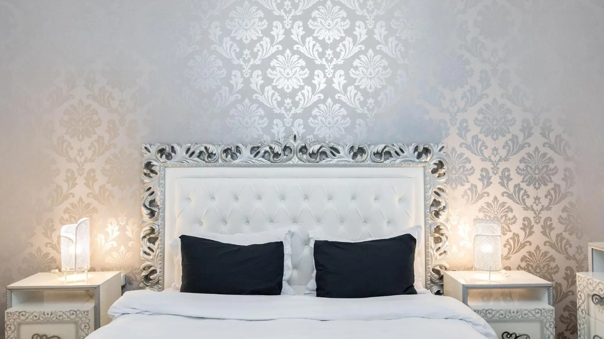 Apartamento Black Rose Bucarest Rumanía