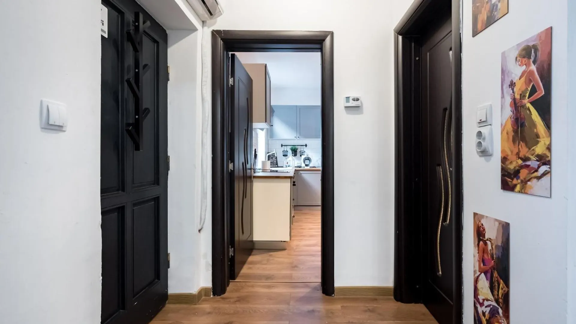 Apartamento Black Rose Bucarest